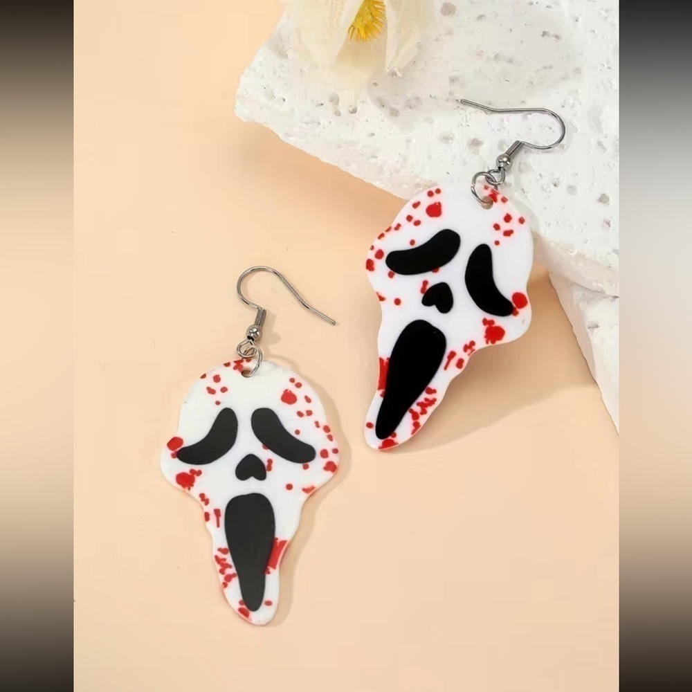 Ghost-face Scream Halloween Earrings nwt